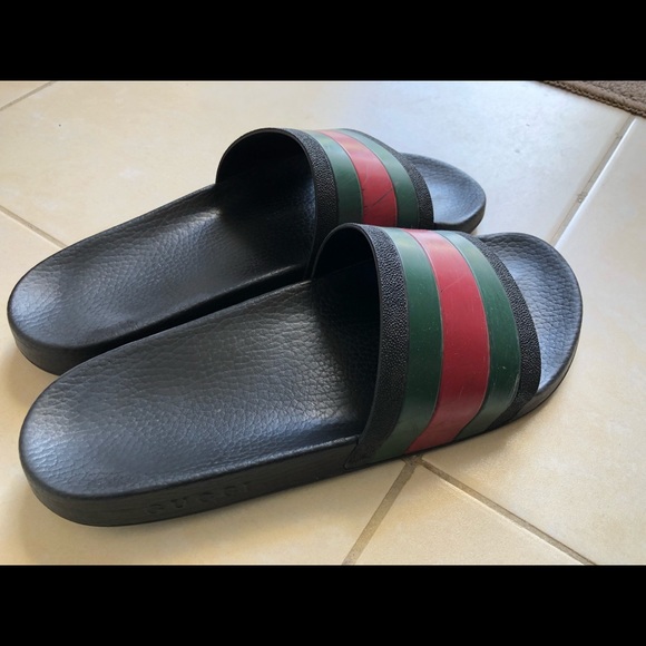 Men’s Gucci slides - Picture 4 of 4